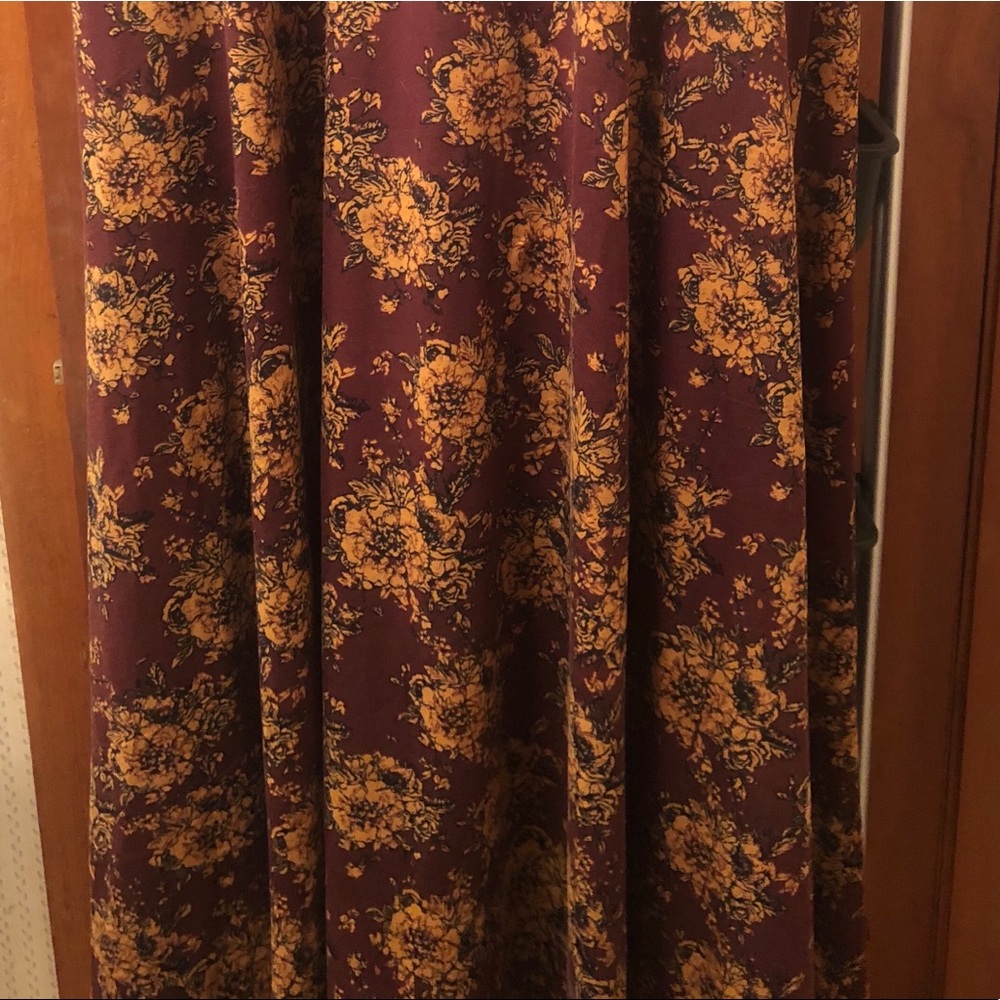 NWOT floral Maxi M